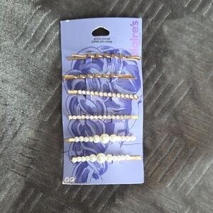 Claire's Elegant Gold and Pearl Hair Clip Collection